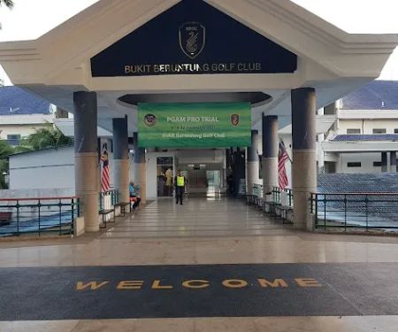 Bukit Beruntung Golf & Country Resort Berhad