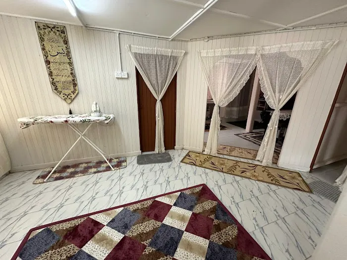 HOMESTAY AR-RAHMAN *Aras bawah* (Gong badak, Terengganu) Picture 2