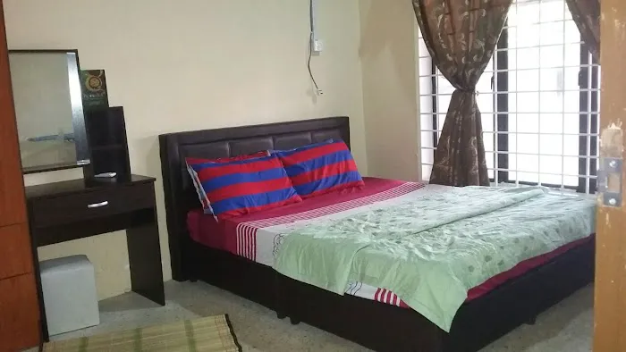 Awanis Homestay Picture 1