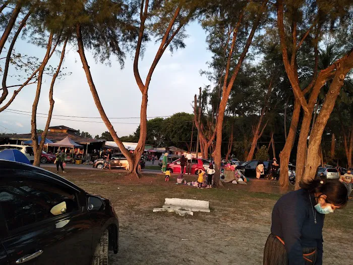 Bagan Lalang Beach Resort Picture 6