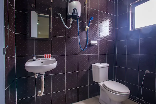 OYO 44010 Royals Star Hotel Picture 2