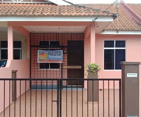 Rezqi Homestay