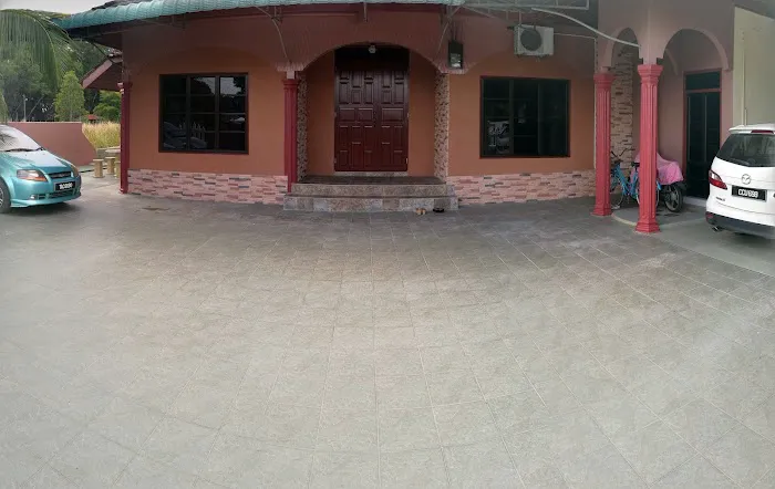 Pok Ya's Picture 1