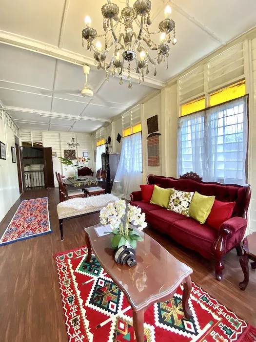 Rumah Tangga Merah with Private Pool Picture 10