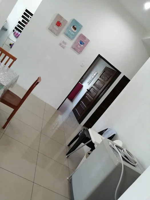 HOMESTAY TAMAN CERIA Picture 6
