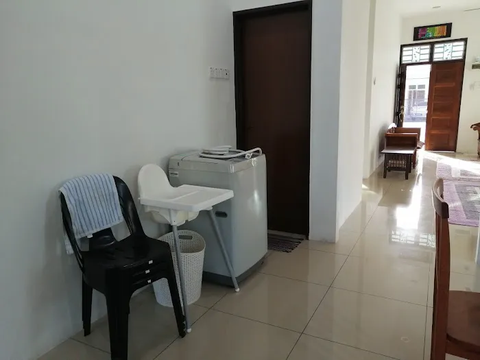 HOMESTAY TAMAN CERIA Picture 5