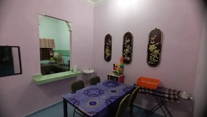 Adilah Homestay Picture 4