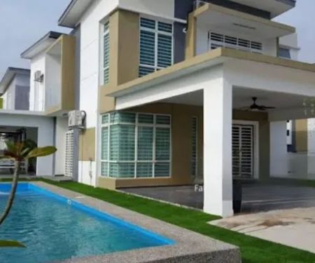 Villa Suria Homestay