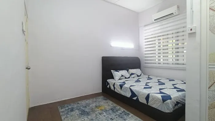 Pelangi Homestay White Picture 1