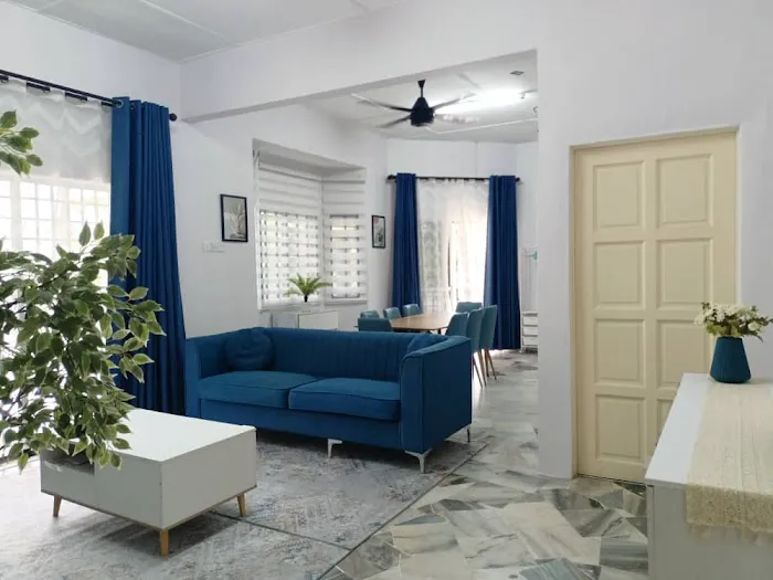 Pelangi Homestay White Picture 3