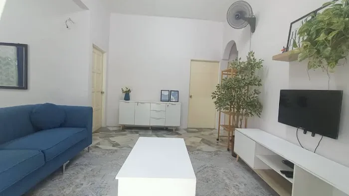 Pelangi Homestay White Picture 4
