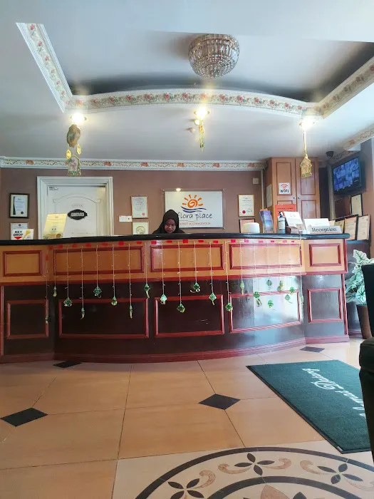 Flora Place Picture 1