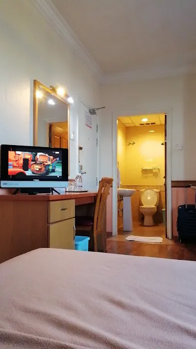 Flora Place Picture 2