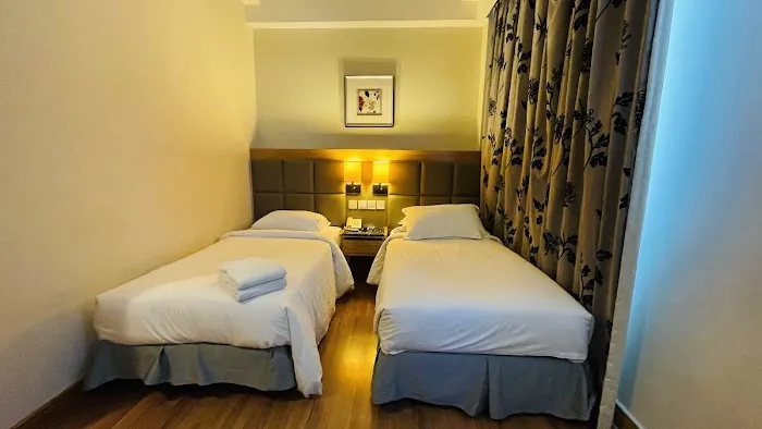 Crown Garden Hotel Picture 2