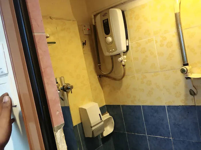 OYO 105 Sabrina Golden Palace Hotel Picture 4