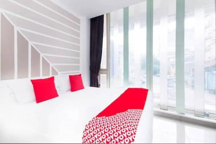 Sand Hotel Picture 6