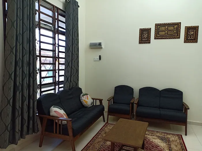 Holiday Guest House Gambang Picture 5