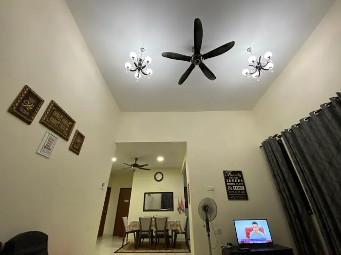 Holiday Guest House Gambang Picture 9