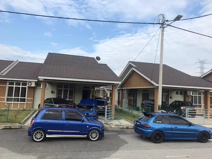 Holiday Guest House Gambang Picture 6