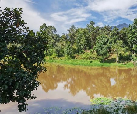 Tepian Tasek Hideout