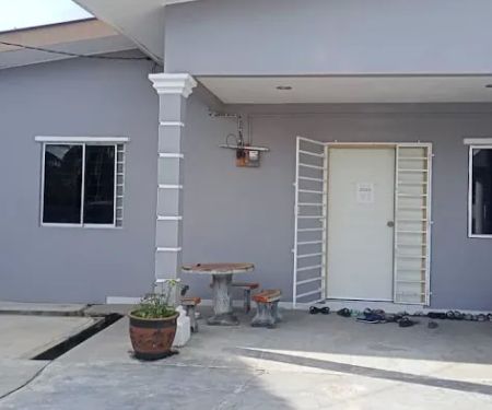 Lims Hostel Taman purnama (rumah sewa student)