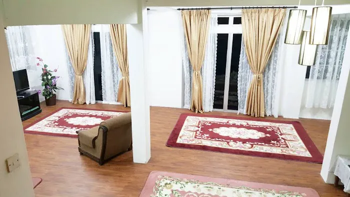 AE Villa Picture 4