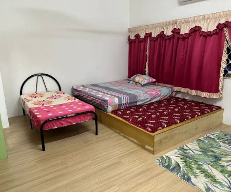 H Family Homestay