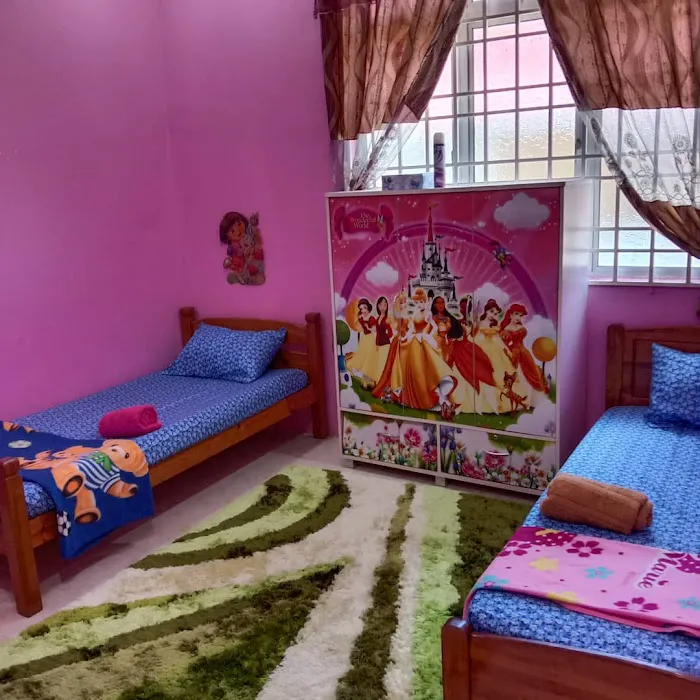 DANISYA HOMESTAY Picture 5