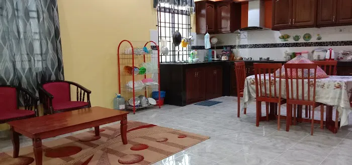 DANISYA HOMESTAY Picture 6