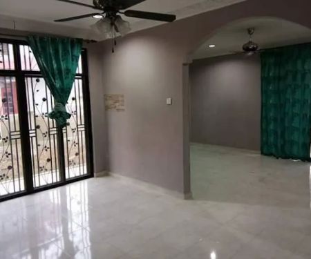 Bilik Sewa Tanah Merah