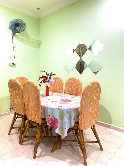 Flora Homestay Tanah Merah Picture 3