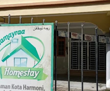 Adamayraa homestay