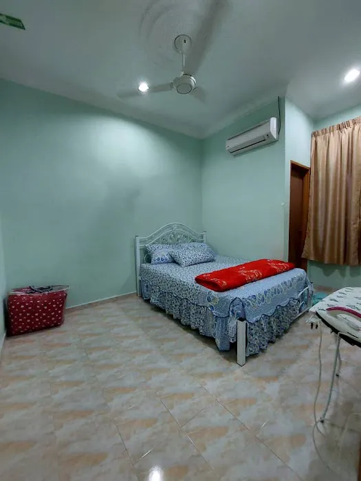 UMMI HOMESTAY Picture 4
