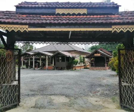 Laman Rafflesia Homestay bt 10