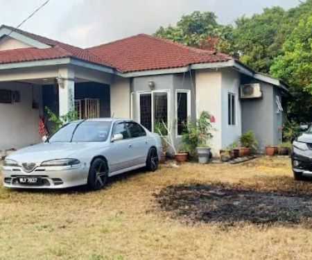 Zila's Homestay D Lambar