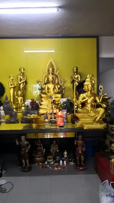 Thai temple Picture 2
