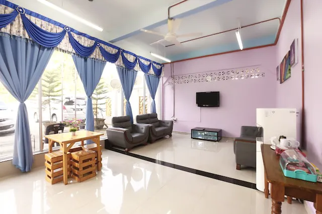 Aisy Hotel Picture 8