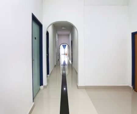Aisy Hotel