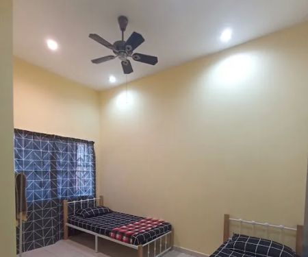 HOMESTAY ZAHRAA SEBERANG BALOK, 3 BILIK 2 BALIK AIR 2 AIRCOND, PENAPIS AIR MINUM