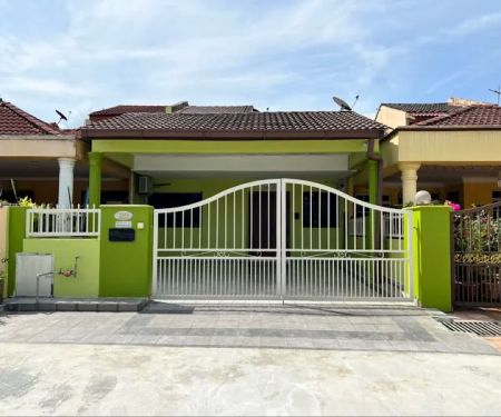EZAS Homestay @ Kelana Jaya