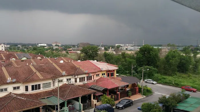 DESA BAYUMAS Picture 1