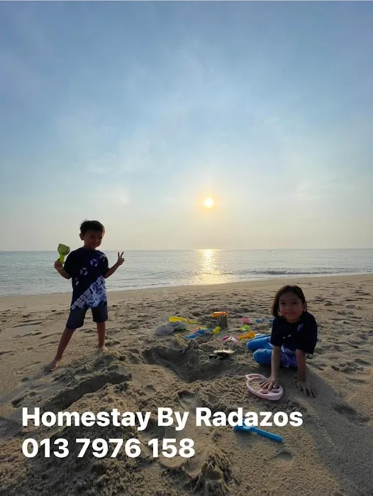 Homestay Pantai by Radazos Picture 9