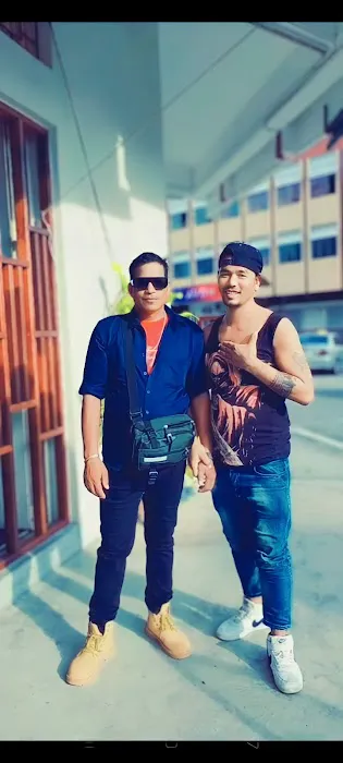 Worker Of Huatlai Rsc Bhd Picture 8