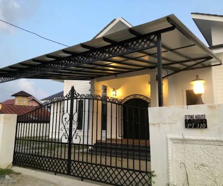 D'One House