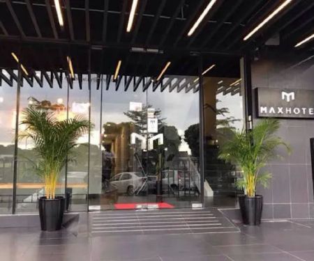 Max Hotel • Subang Jaya