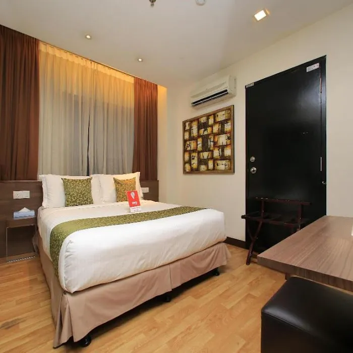 Frenz Hotel Picture 8