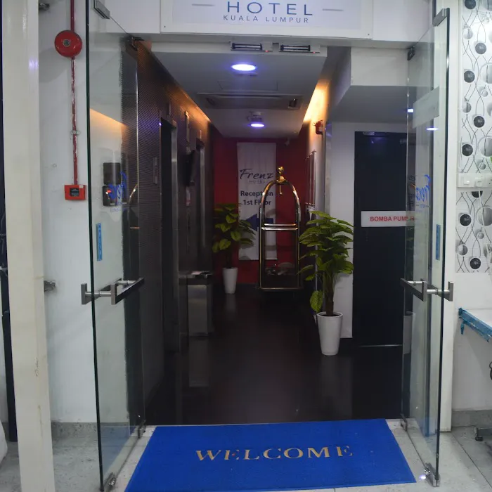 Frenz Hotel Picture 3