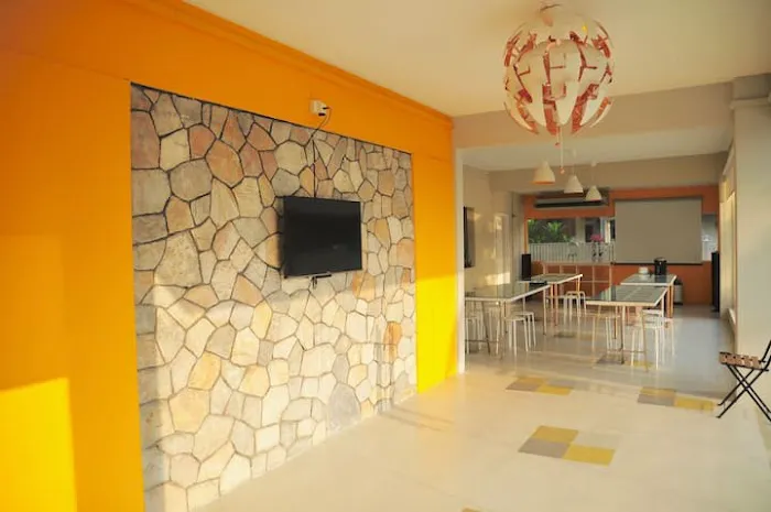 GRAYHAUS Spacious Bungalow | Stay, Staycation, Meeting @ PJ SS3 Picture 3