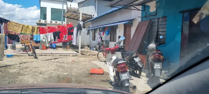 Abul shop and House Picture 1
