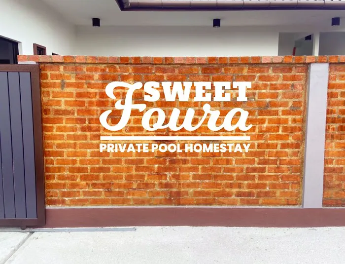 SWEET FOURA private pool homestay Picture 3